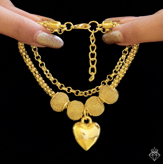 Saiyaara Golden Heart Charms Bracelet (Adjustable Size)
